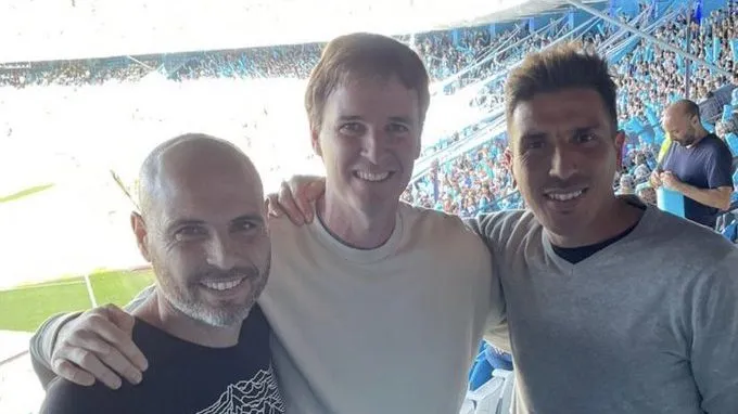 Vitali (izquierda) palpitó el Boca-Racing.