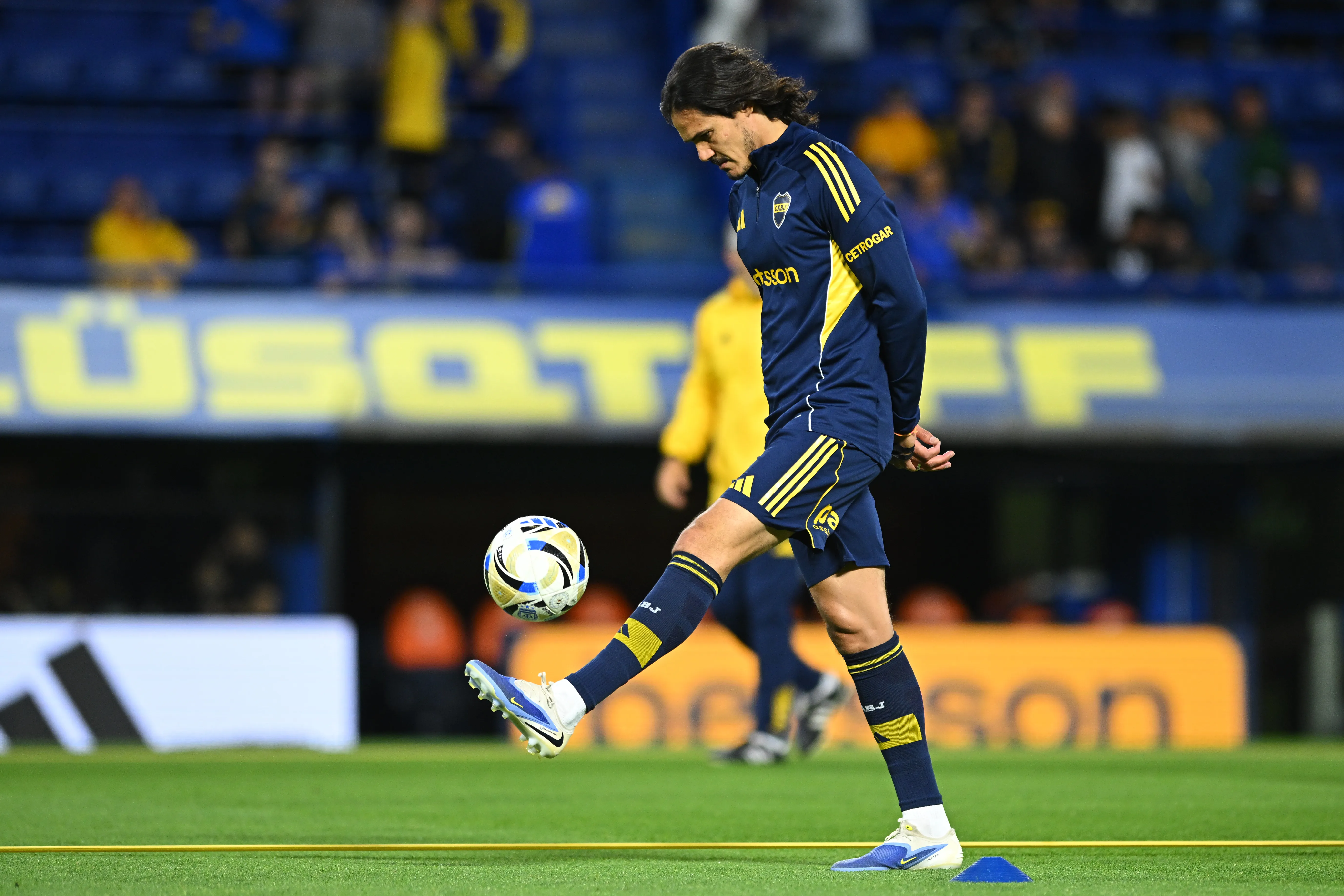Riquelme quiere que Cavani continúe en Boca para el 2026. (Getty Images)