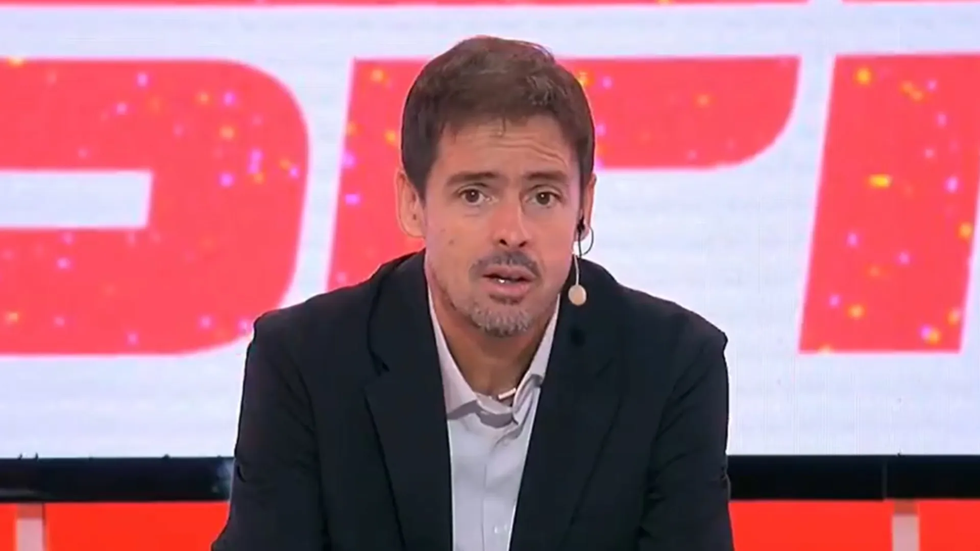 Mariano Closs cuestionó a Cavani por su presente.