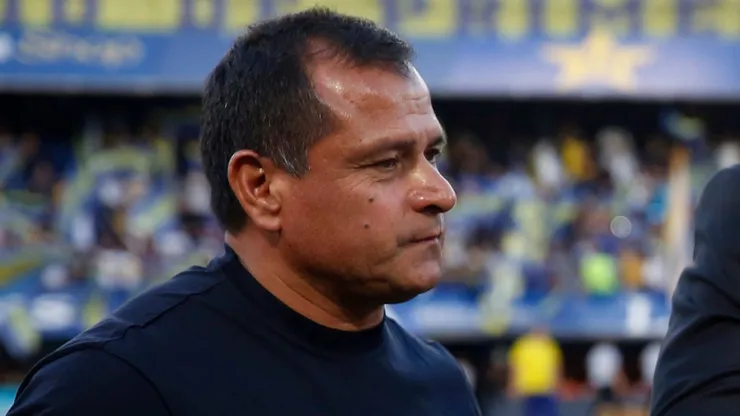 Delgado rompió el silencio.