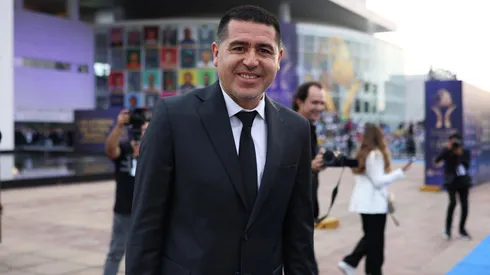 Riquelme va a la carga por su primer refuerzo.