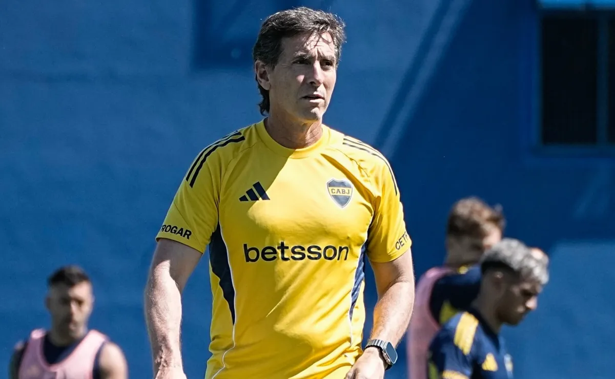 Úbeda paró al primer equipo del año en Boca: esquema 4-3-3 y sorpresas