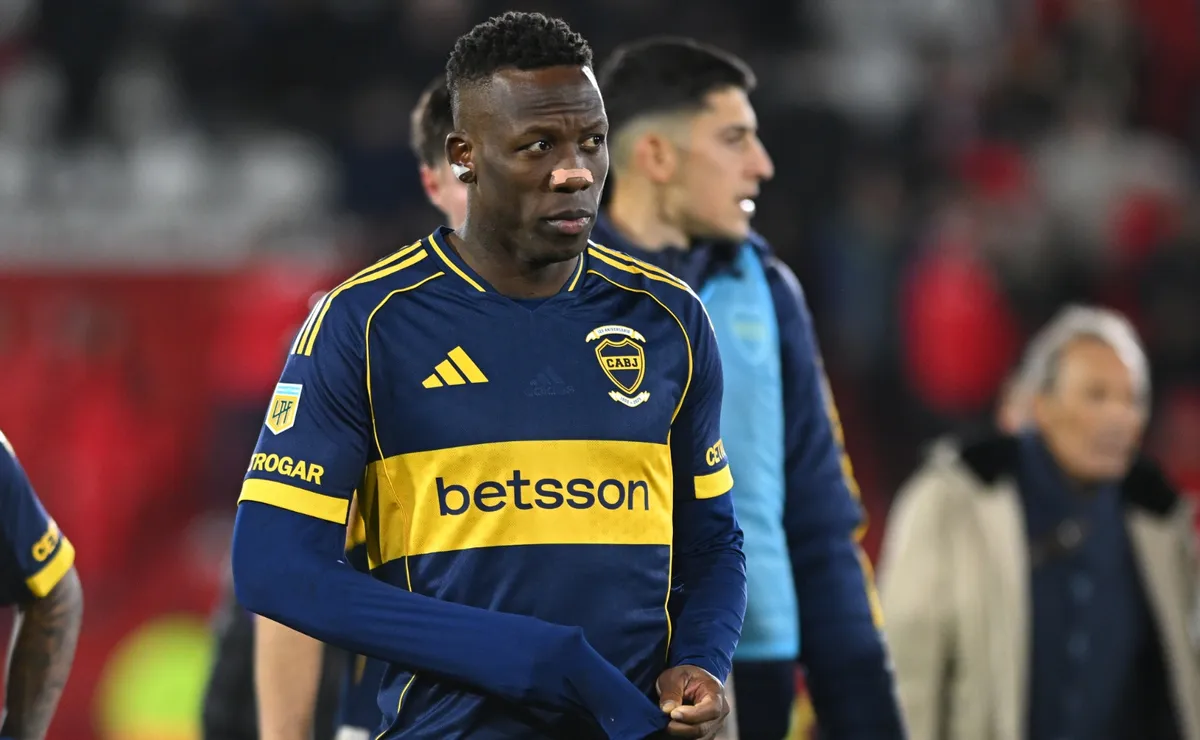 Importante ahorro para Boca: revelaron cuánto ganaba Advíncula en el club