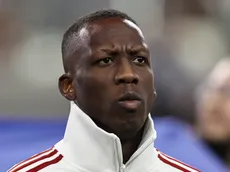 Se confirmó en qué club jugará Advíncula tras su salida de Boca