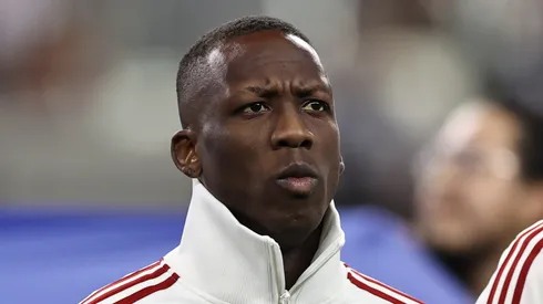 Advíncula ya tiene nuevo club.