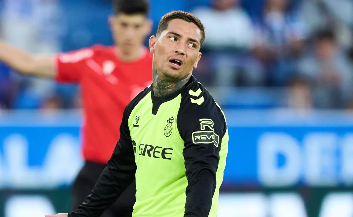 El representante del Chimy Ávila y un firme mensaje para Boca: 