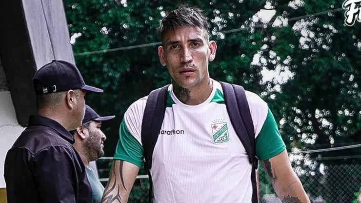 Centurión muy cerca de volver al fútbol argentino.