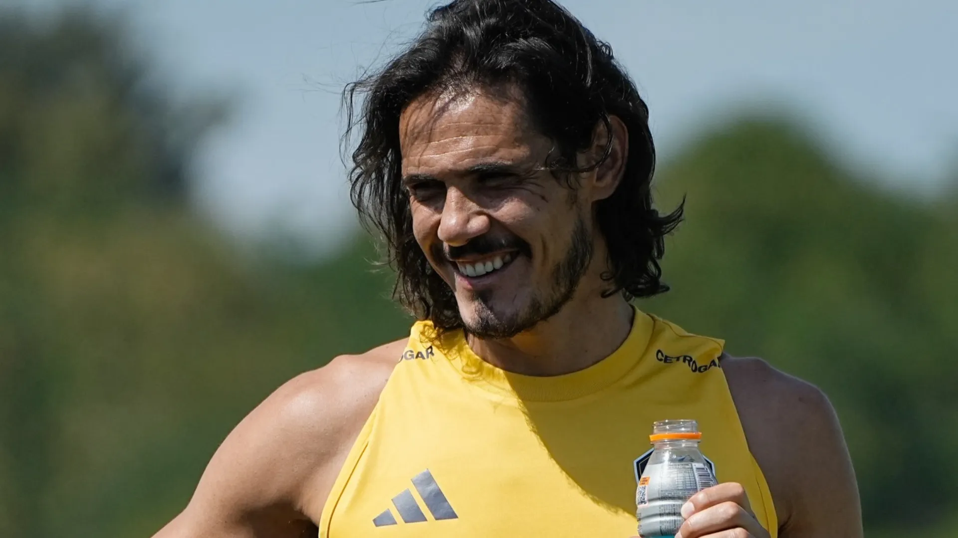 Cavani busca estar al 100% en Boca.