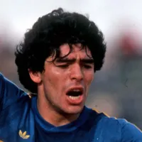 La enorme cifra que pagó un coleccionista por una camiseta que Maradona usó en Boca