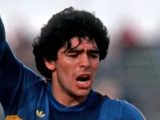 La enorme cifra que pagó un coleccionista por una camiseta que Maradona usó en Boca