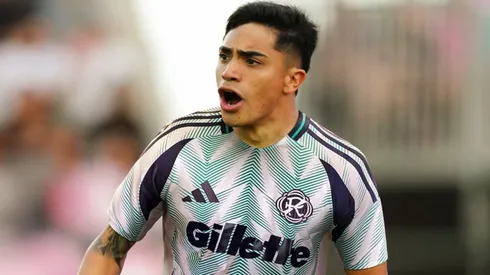 El joven futbolista podría volver al país.
