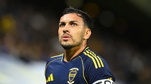 La historia de Paredes para dos jugadores de Boca. 
