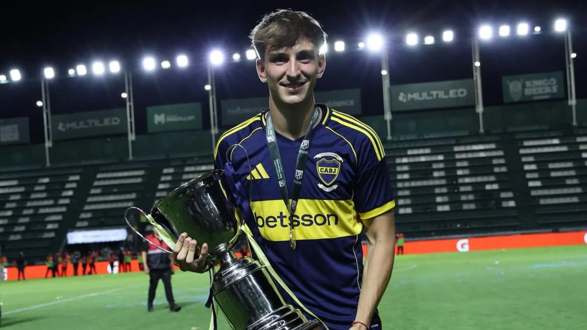 Simoni lamentó no haber debutado en Boca. (Instagram)