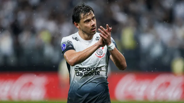 Ángel Romero tiene grandes chances de jugar en Boca.