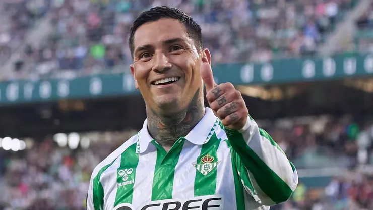 El aviso que hicieron desde el Betis sobre el interés de Boca por Chimy Ávila.