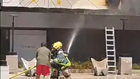 Un famoso restaurante enfrente de La Bombonera sufrió un foco de incendio.