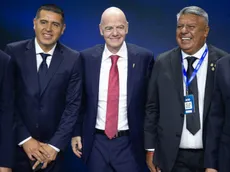 Riquelme se mostró con Tapia, Infantino y Domínguez: el motivo