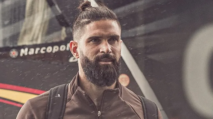 Orsini busca club.