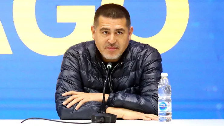 Riquelme debe elegir entre dos jugadores para que sea el tercer refuerzo de Boca.