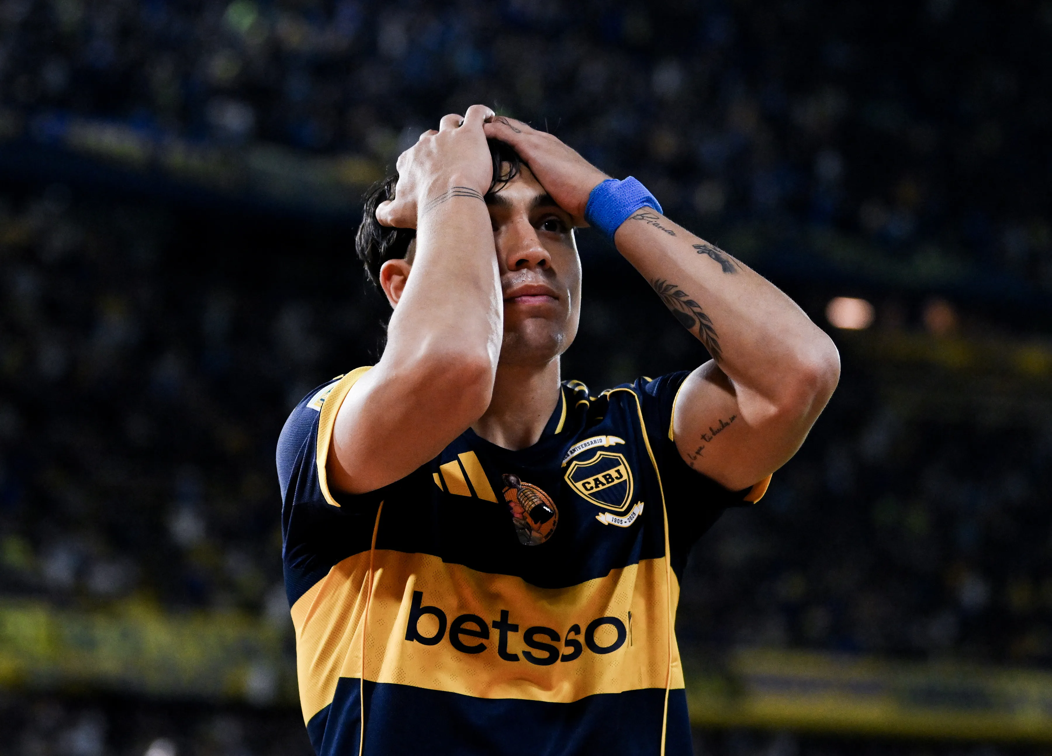 Zeballos, lesionado en Boca. (Getty)