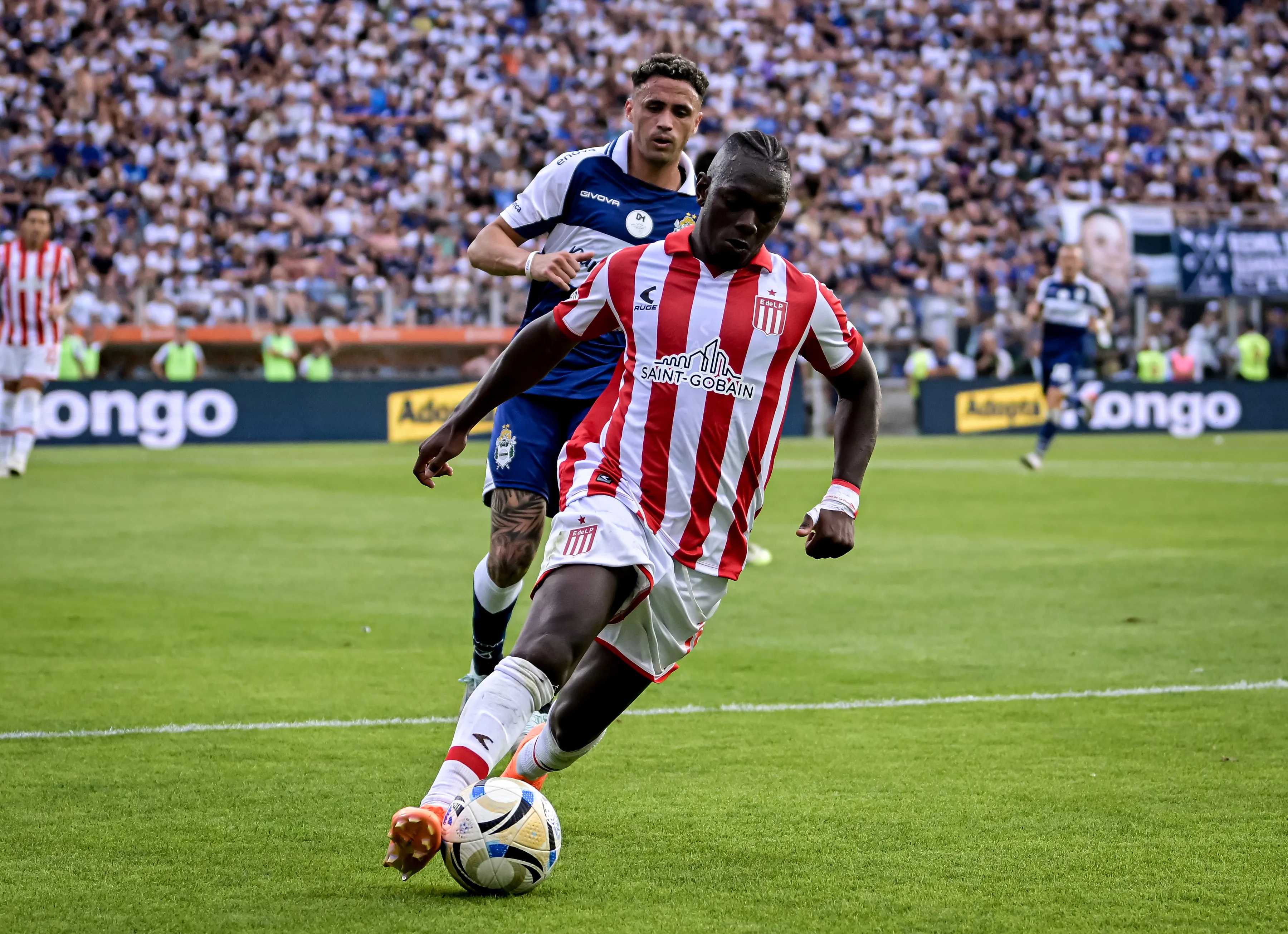 Cetré no es la prioridad en Boca. (Getty)