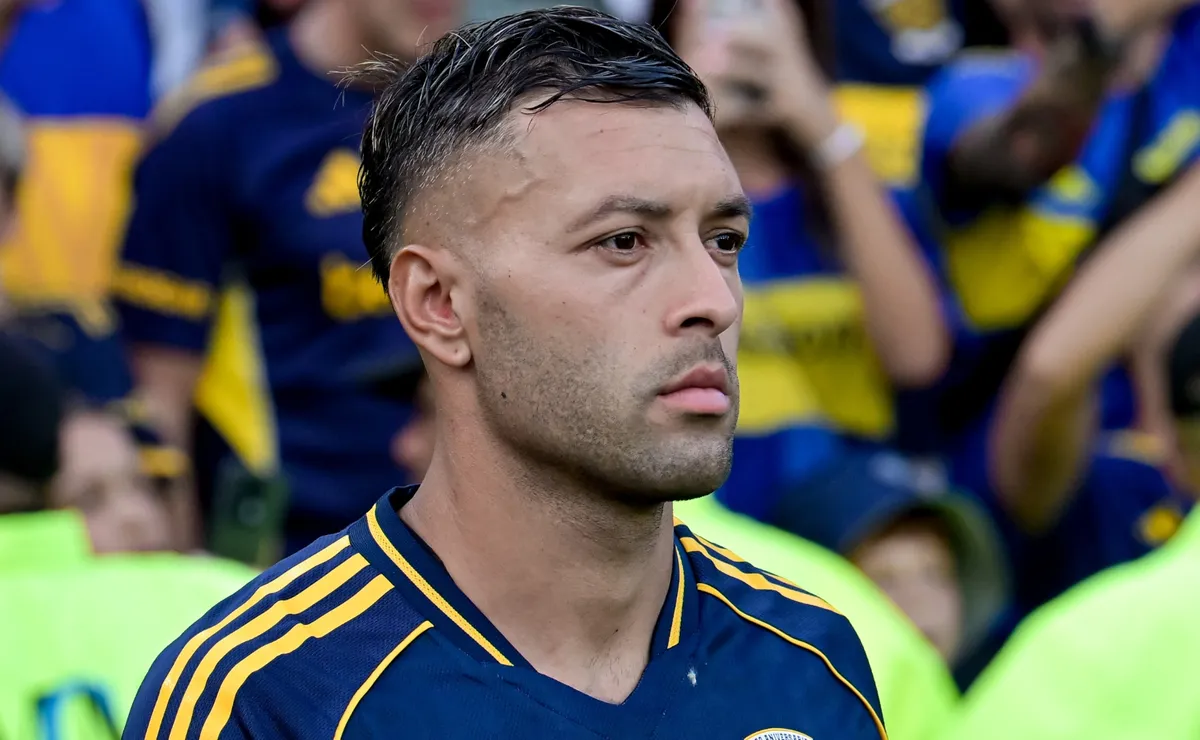 Úbeda probó a Janson de titular: la probable formación de Boca ante Platense