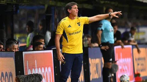 Úbeda, muy cuestionado en Boca.