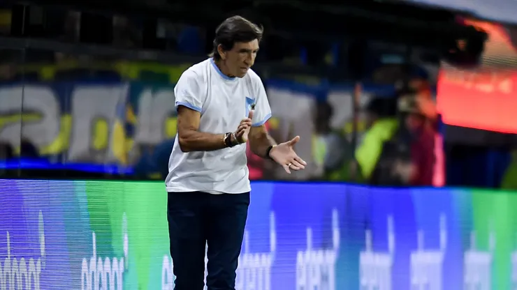 El palito de Costas a Boca.