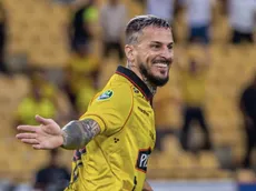 Benedetto rompió la sequía: su último gol oficial había sido en Boca