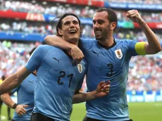 La firme defensa de Godín a Cavani tras los silbidos en La Bombonera: "No me gusta"