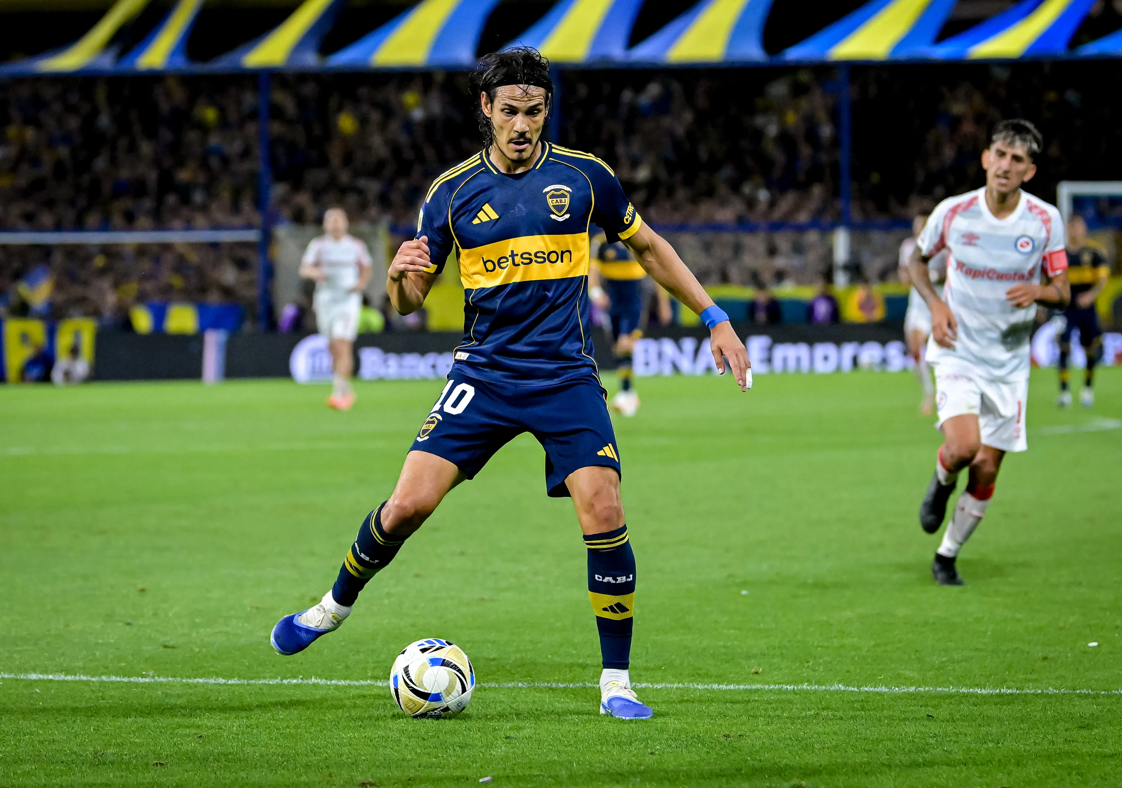 Para Úbeda, Cavani es una fija en el equipo titular de Boca. (Getty)