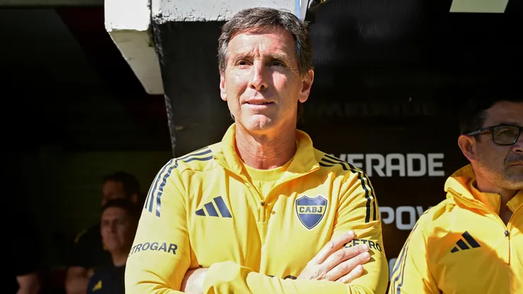 Claudio Úbeda analiza poner al futbolista que los hinchas piden.