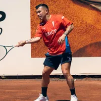 Gary Medel probó en el tenis y habló del presente de Boca: "Los jugadores sienten la presión"
