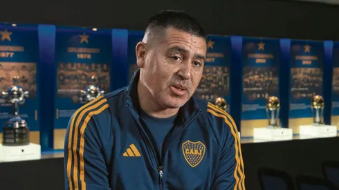 Riquelme tiene dos nombres en carpeta.