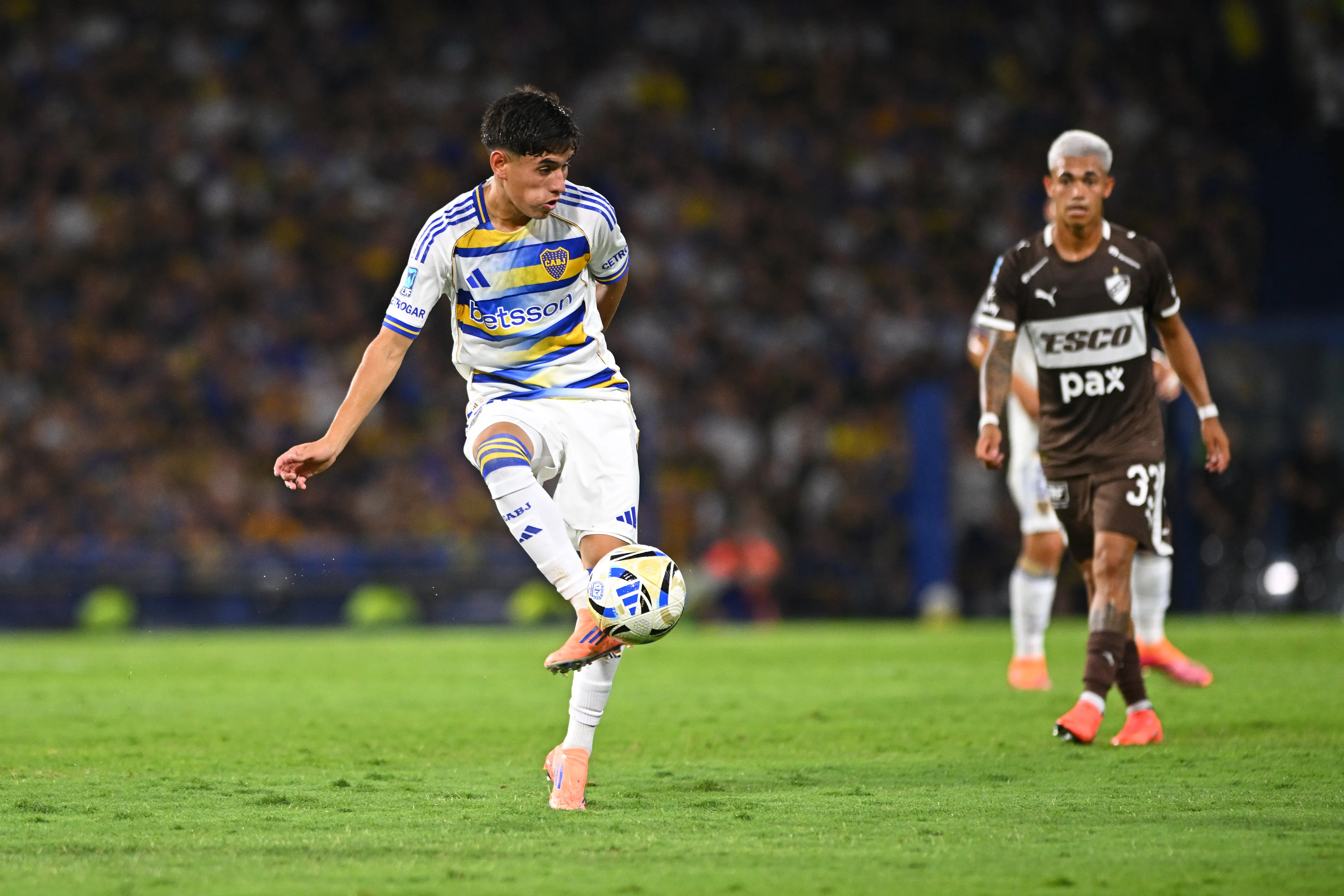 Aranda tiene chances de debutar como titular en Boca. (Getty Images)