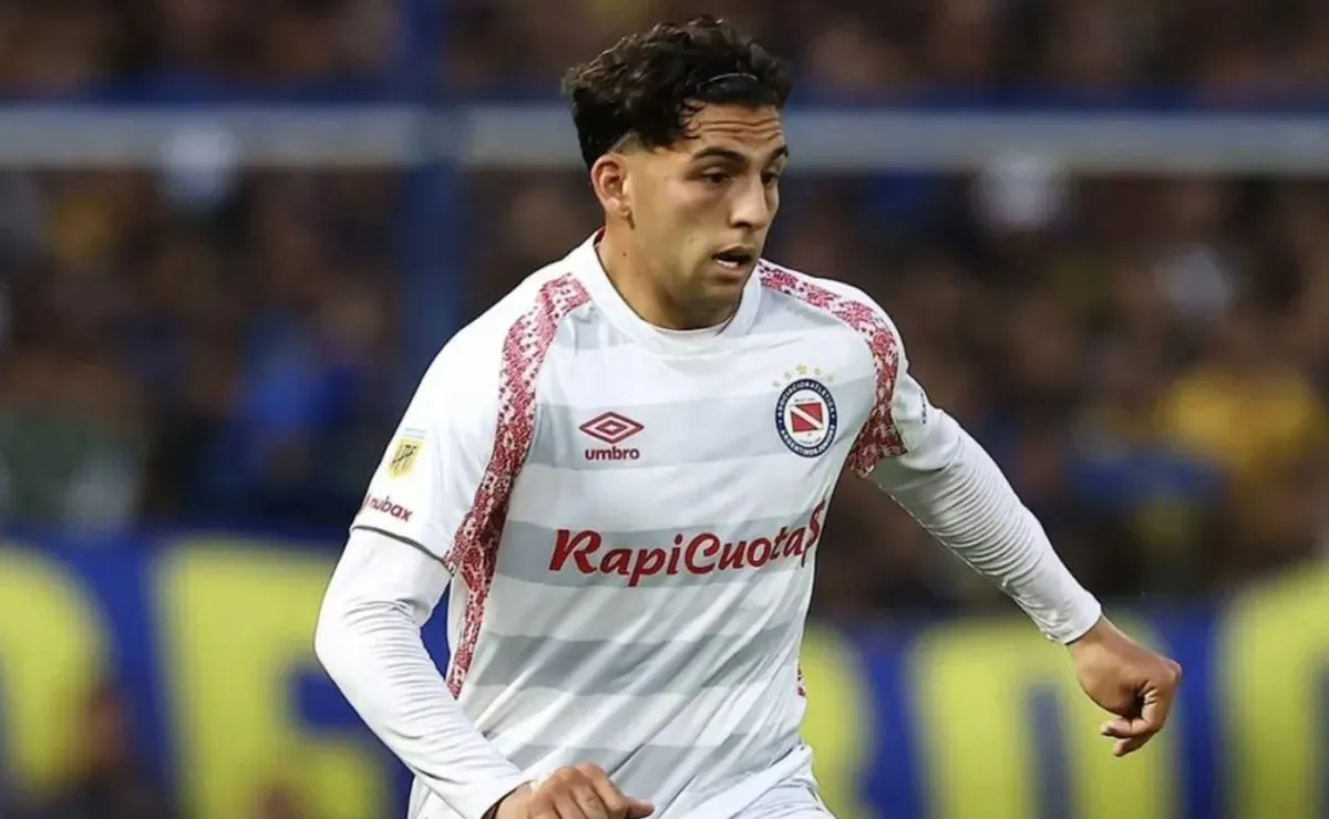 Cuànto dinero podrìan pedirle a Boca por el pase de Hernán López Muñoz: la negociación no es con Argentinos Juniors