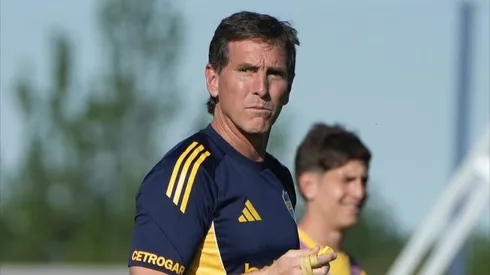 Úbeda probó un equipo en el entrenamiento de Boca. 
