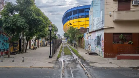 Boca quiere construir sobre las vías.