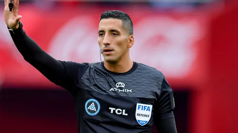 El cuerpo arbitral explicó por qué Falcón Pérez convalidó el gol de Boca.