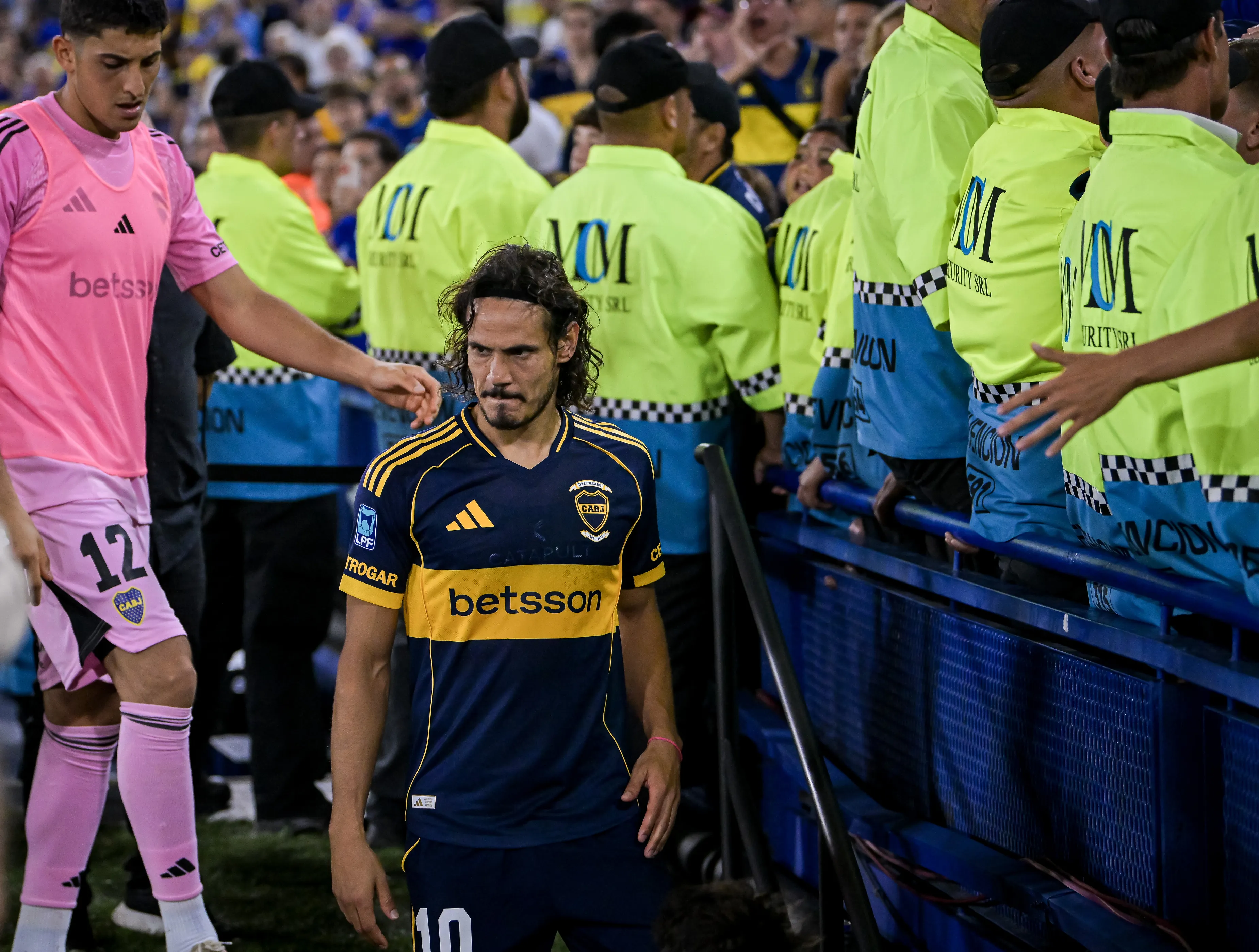 Cavani sigue con su tratamiento en Boca. (Getty)