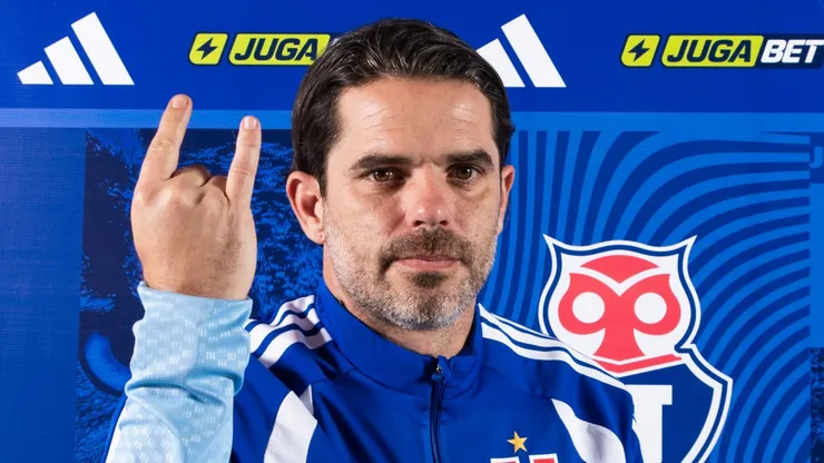 Gago tuvo un gesto inesperado al asumir en la U de Chile.