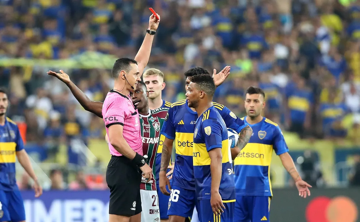 Fabra habló de su expulsión en la final de la Copa Libertadores y no dudó: 