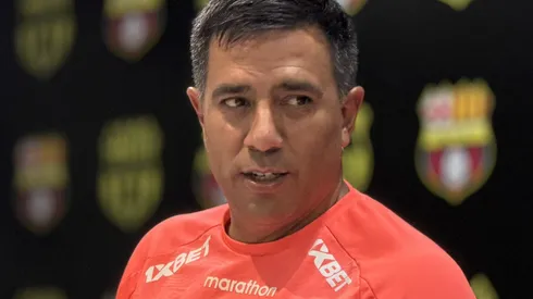 La decisión que tomó César Farías de cara al partido frente a Boca en la Copa Libertadores.