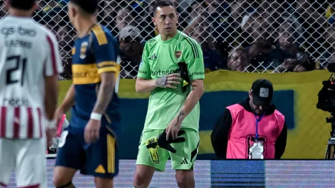 Marchesín salió con molestias en Boca y se hará estudios.
