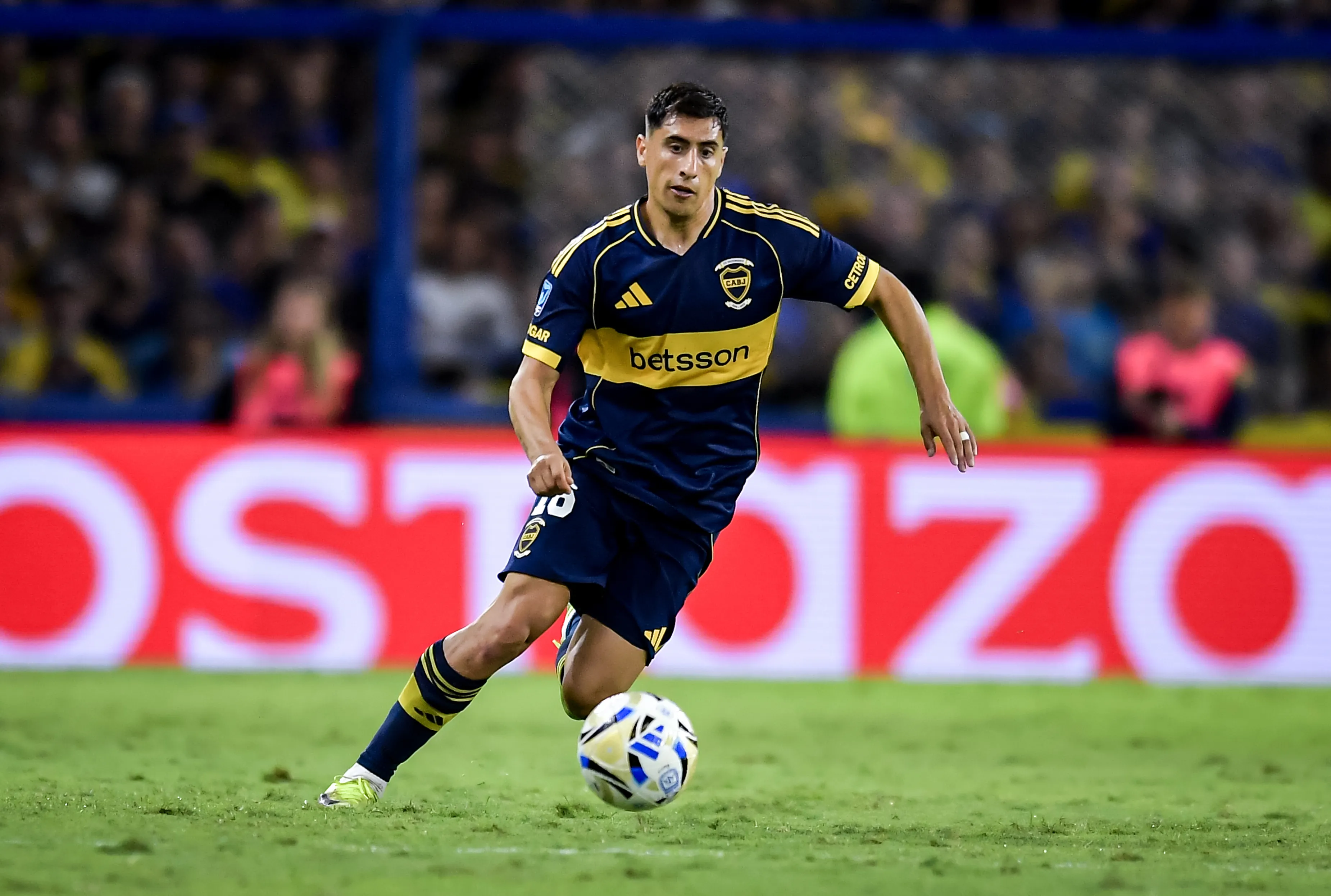 Merentiel, con chances de salir del once por Zeballos. (Getty Images)