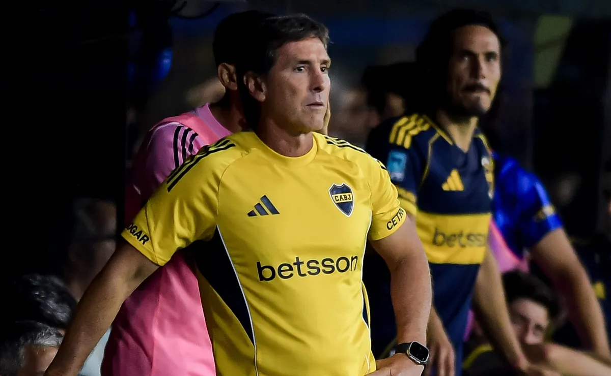 Úbeda le informó a un jugador de Boca que no lo tendrá en cuenta: 