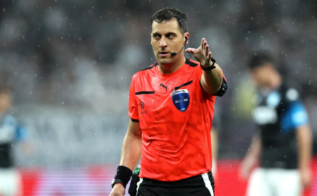 Confirmado el árbitro para Boca vs. Universidad Católica: cómo le fue al Xeneize cada vez que lo dirigió