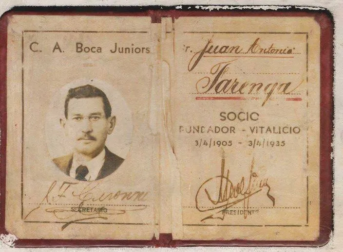 El carnet de socio de Juan Antonio Farenga, uno de los fundadores de Boca.