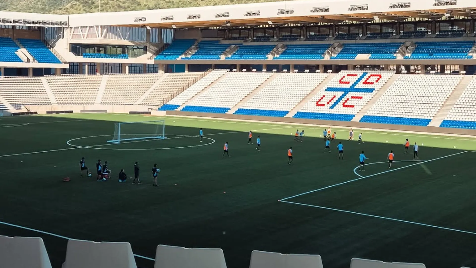 Borghi le advirtió a Boca por el sintético del Claro Arena. (Instagram)