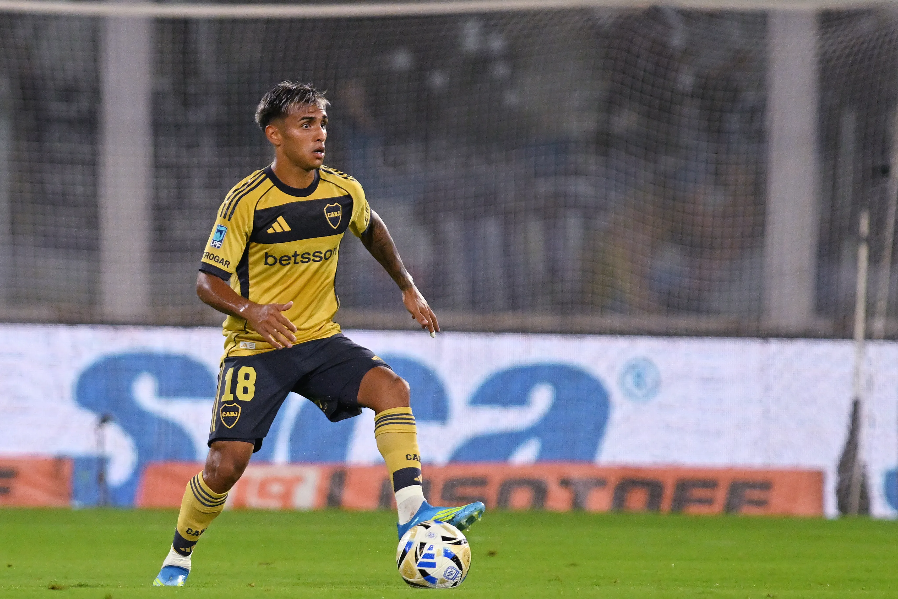 Traverso elogió el rendimiento de Milton Delgado en Boca. (Getty Images)